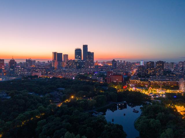 穿越仙妖界：夜游长春西游乐园，找回童年的筋斗云