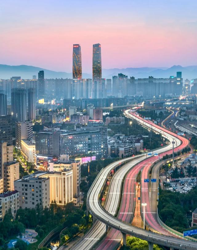 我是上海人，国庆杀到昆明，被这座大城市惊得目瞪口呆！