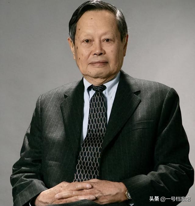 一路走好！杨振宁因病离世，享年103岁，送走大S后的又一损失