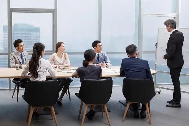还在开“上个时代的会”？飞书帮你跳出内耗
