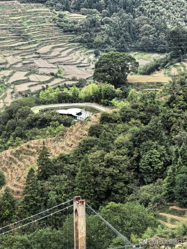 2025年秋老姐俩江西行，去篁岭看晒秋