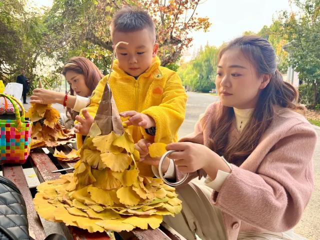 霜染银杏黄，涟水美翻天