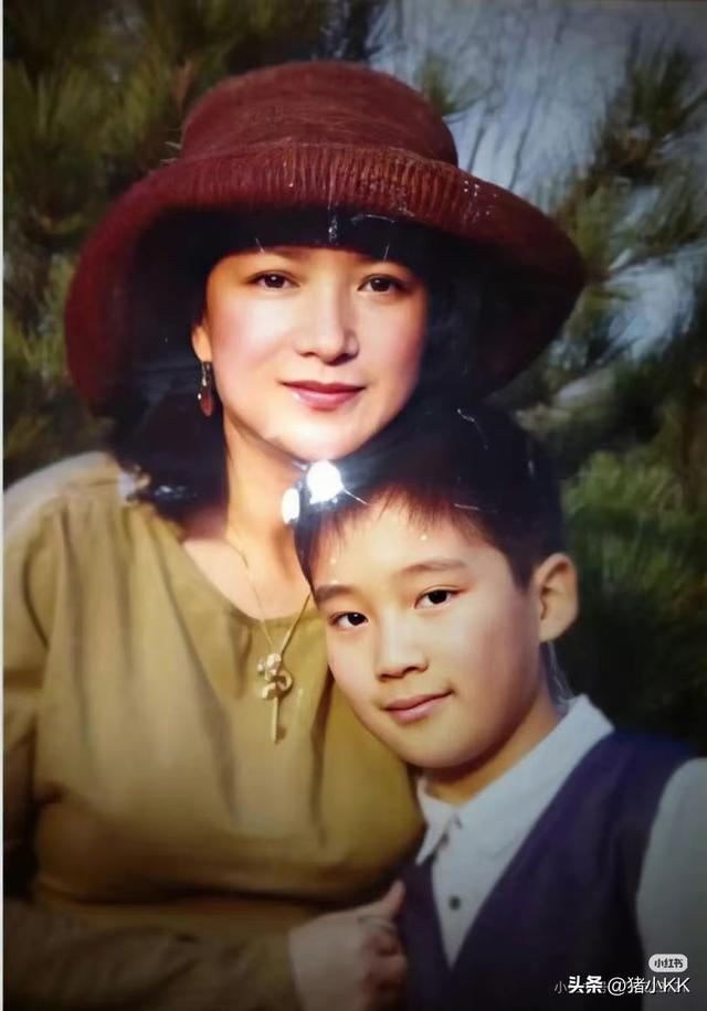 何晴去世！最后一次露面和傅艺伟聚餐。离婚后和许亚军还是好朋友