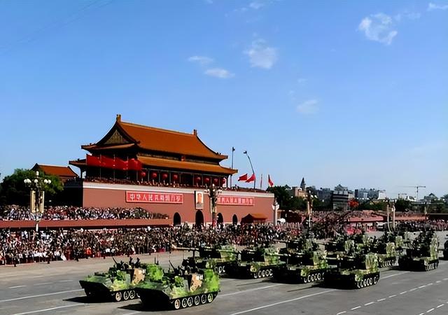 越南与中国杠上了？中国前脚定下9月3阅兵，越南后脚就定9月2！