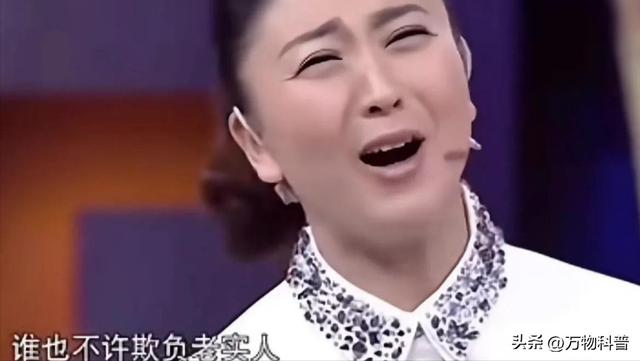 闫学晶没想到，2026年刚开年，老搭档冯巩就给她上了生动一课