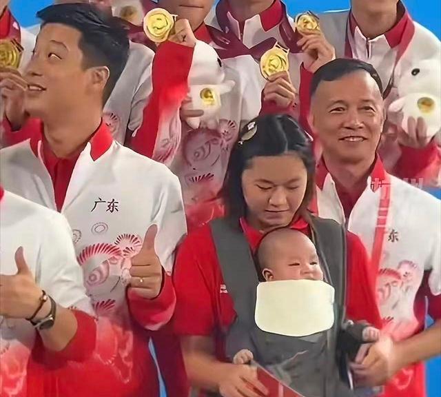 央视对全红婵的称呼变了！两字之差看出差距，陈芋汐的话有人信了