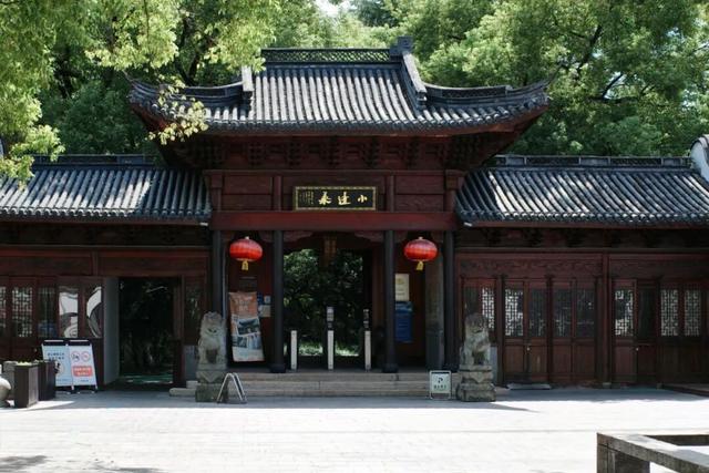这座家喻户晓的小城，怎么背着我们偷偷吃这么好啊