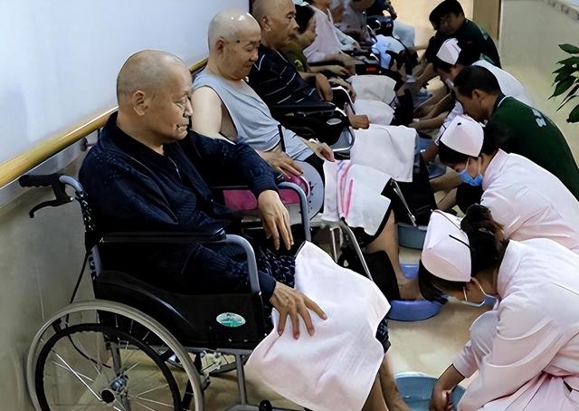 中国将迎来前所未有的死亡高峰，专家得出答案：是这些因素导致的 第20张