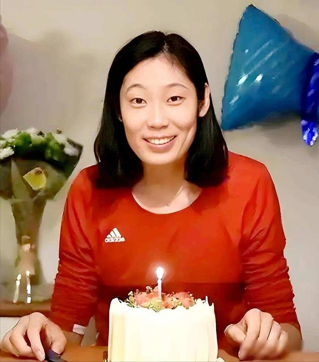 朱婷与香港富商恋爱了吗？“细品名人”采访朱婷的父亲有了答案