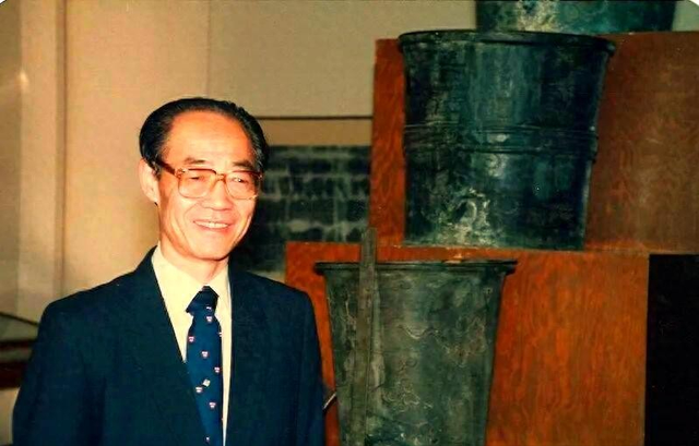 花掉三亿人民币，打捞一艘800年沉船，打开船舱后，所有人都懵了