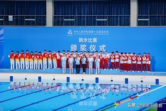 正式退出？21岁张家齐发声，眼泛泪花，安置3选1，年薪6位数