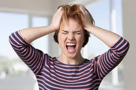 暴躁易怒难控制？中医调理有奇效，助你情绪稳定心情好！图片