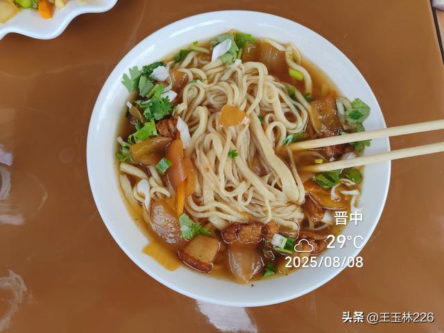 真的到了山西昔阳县的红旗一条街，真的有点遗憾！