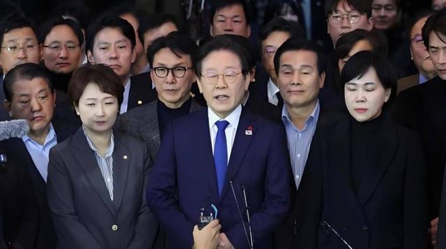 吃完了酒席，李在明启程离京	，临走前终于对华改口，一个时代告终