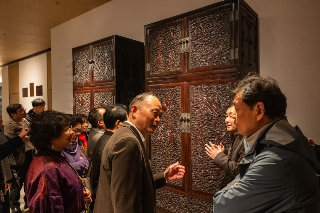 全球海外華文作家齊聚古都金陵,雅然家具藝術(shù)館助力文化出海 全球海外華文作家齊聚古都金陵,雅然家具藝術(shù)館助力文化出海