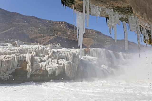 壶口瀑布冬日景观