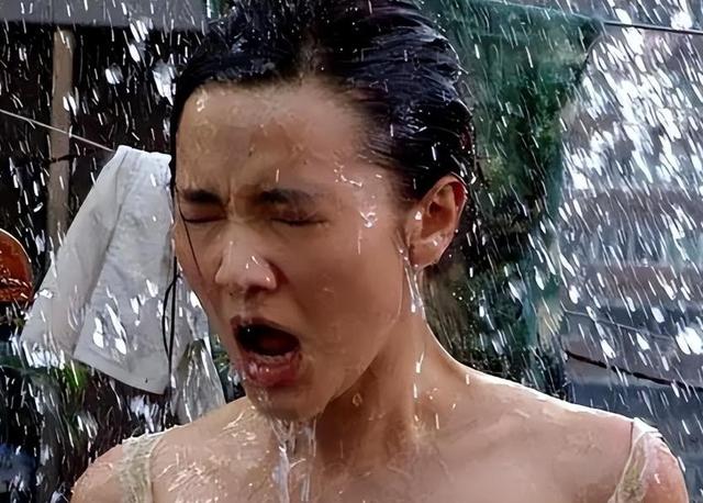 大衣哥跳楼身亡、赵本山灵堂、宋佳知三当三，造谣的越来越离谱了