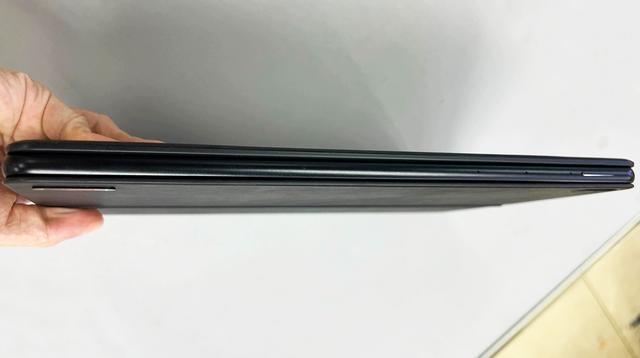 搭载骁龙芯片的国产平板电脑，亮点是2.5k超清屏，win系统流畅用