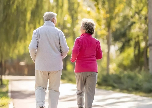 张文宏预测：第二波甲流高峰期，马上来临，多吃3样，增强免疫力