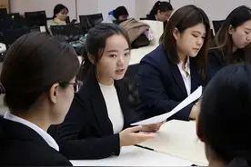 月薪1万和年薪12万是一回事吗？错，两种薪酬可不同，不懂会吃亏图片