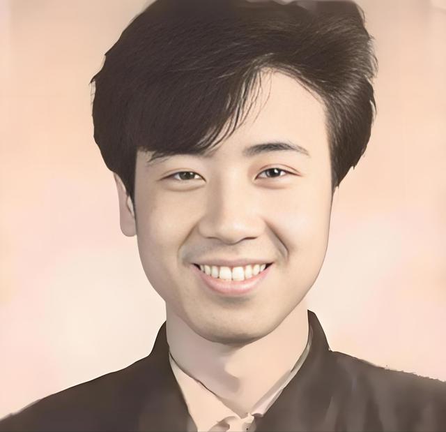 于和伟：3岁丧父，吃姐姐奶水长大，成名后为8个哥哥姐姐买房子！ ​​​