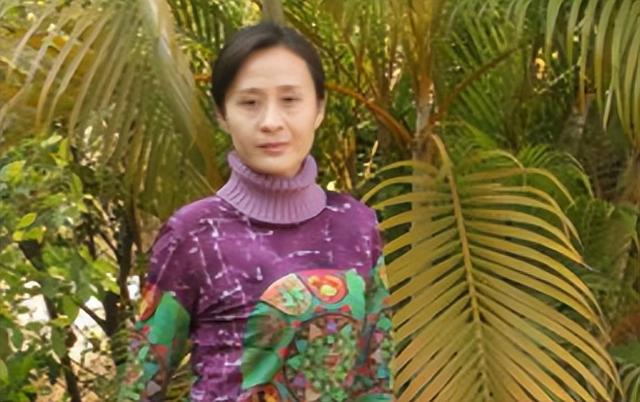 《生万物》3个土掉渣“老婆子”，年轻时美貌无双，颜值不输杨幂