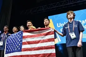 中国人打中国人?国际数学竞赛美国战胜中国拿第一，评论区炸锅图片