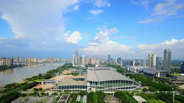 美国砸重金挖顶尖人才，我国人才外流不少，为啥还能迅速崛起？