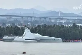 “虎鲸号”“白帝”“寒光”……看不完，根本看不完图片