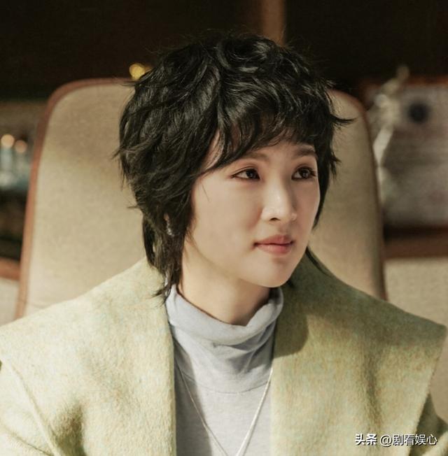 《老舅》开播！又一“资源咖”出圈，郭京飞、王佳佳再强也没用了