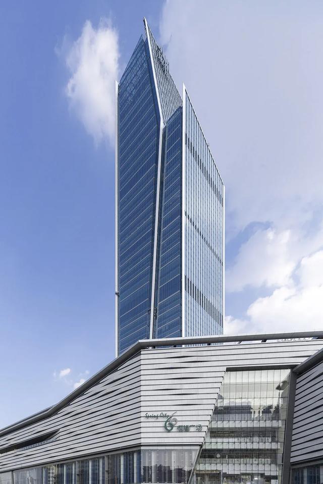 云、贵、川、渝第一高楼,西南经济的象征