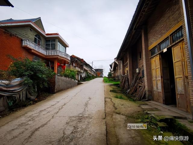 行走自贡：荣县乌老山上的懂政老街