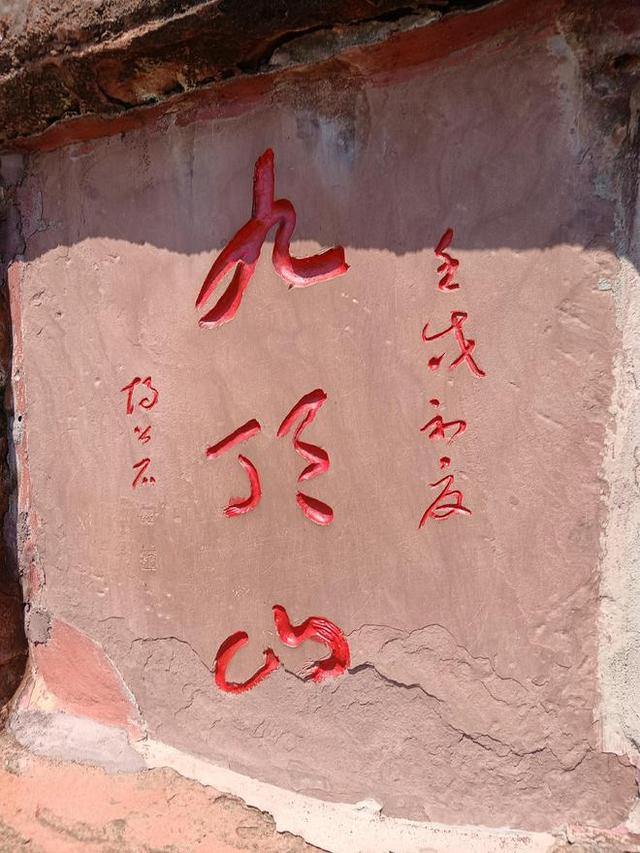 圆梦乐山：探秘乐山大佛的微笑与传奇