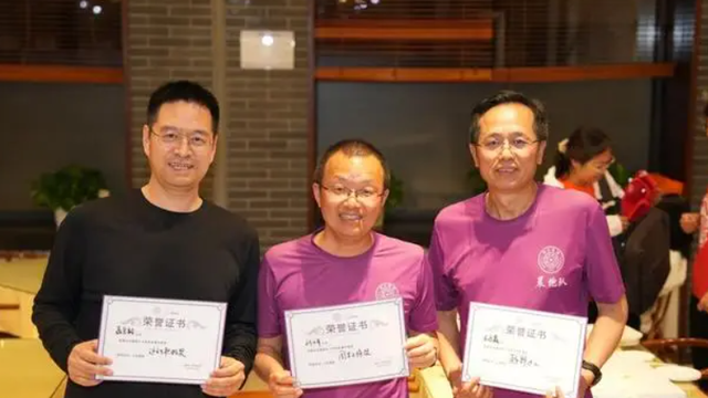 51 岁清华晨跑大神刘小平离世！8 年自律没躲过意外，离世原因被扒