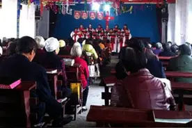 农村基督教堂泛滥！发鸡蛋吸引老年人，背后究竟有什么意图？图片