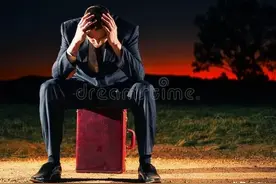 人生低谷，没有任何人能帮你，该怎么办？图片