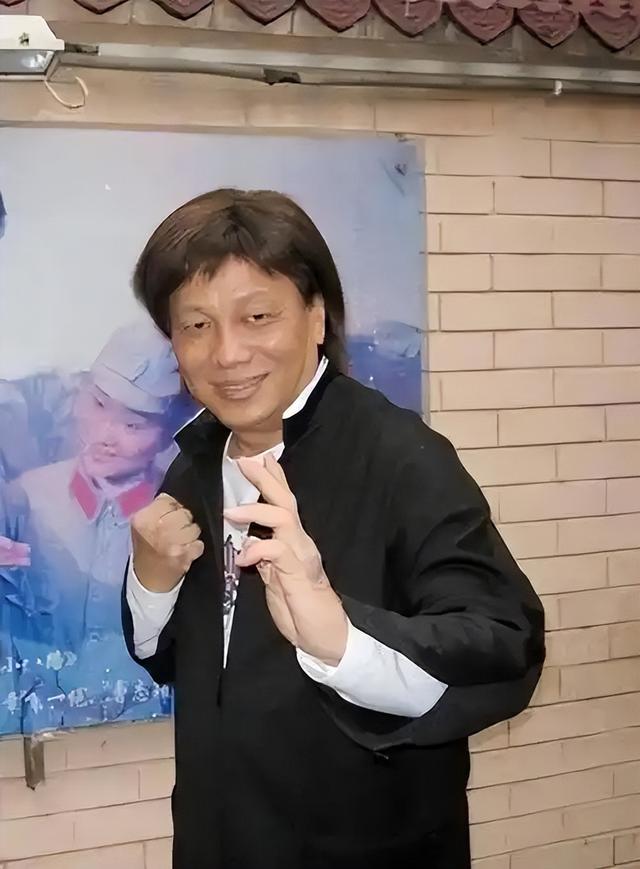 陈光标公布梁小龙“死因真相”：并不是病死	，而是因为过度劳累