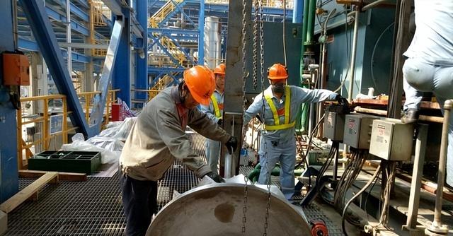 停一天或损失2亿元？美国封锁技术看热闹,我国咬牙攻克压缩机！