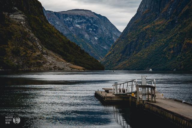 挪威秋韵，峡湾森境