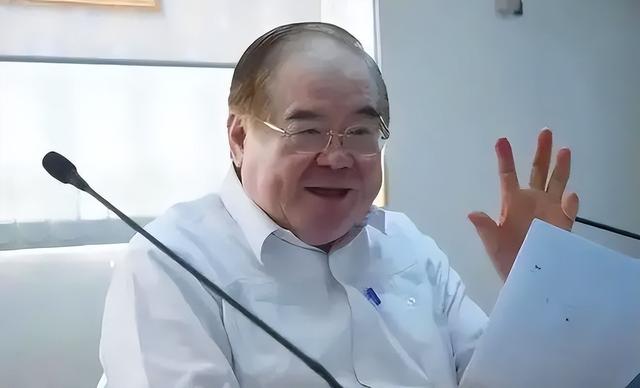 或有变故！台岛受邀93阅兵人士名单曝光，首位明确拒绝的人出现！