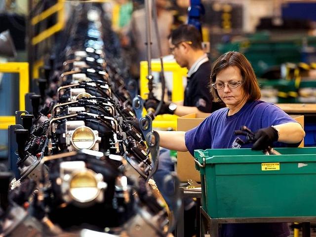 加拿大总理刚到北京，又有两国元首计划访华，特朗普突然喊话中国