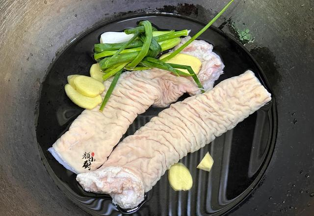 太喜欢做这样的炒菜了！酸辣爽脆，开胃下饭，一上桌就吃个精光
