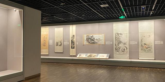 捐赠文物现身拍卖会，起拍价高达8800万，博物院为何不敢说实话？