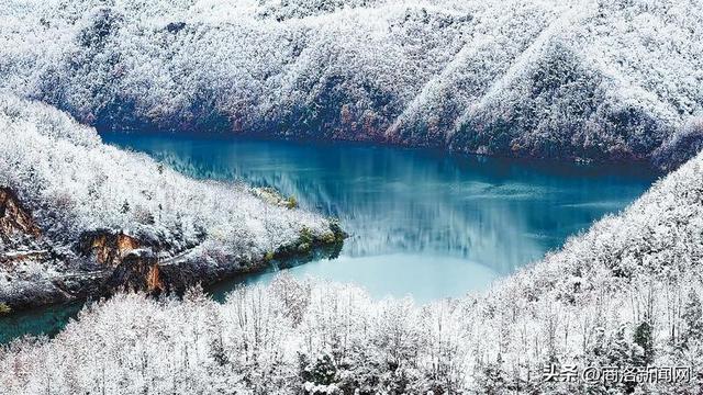 银装素裹商山美