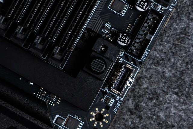 性能兼具性价比，微星MAG B860M 迫击炮+英特尔酷睿Ultra 7装机体验