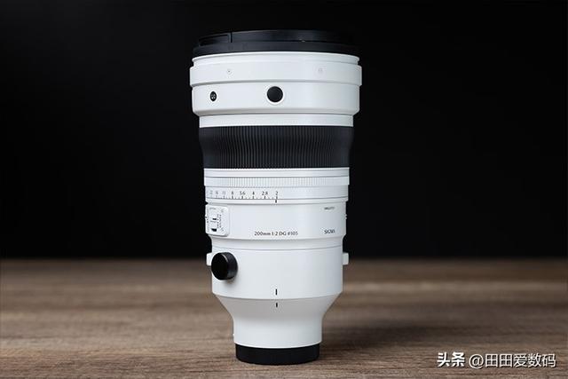 Sigma 200mm F2 DG OS 评测：挑战 Canon、Nikon 神台级「282」地位？