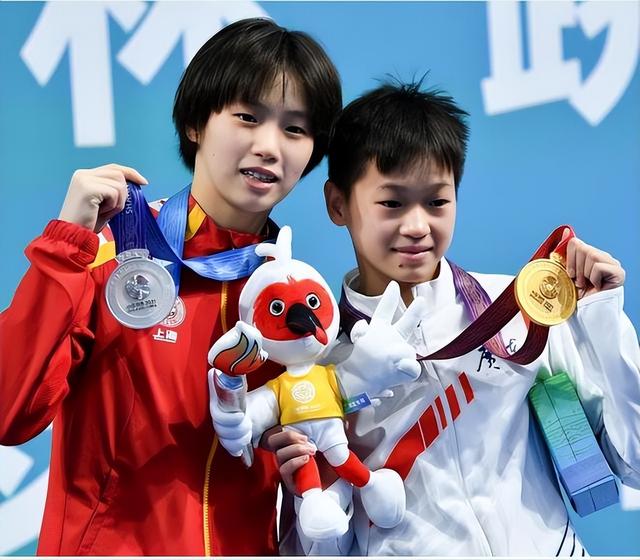 全红婵也没想到	，张家齐官宣退役仅1个月，就走上了另一条上坡路