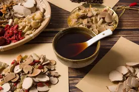 心脏砰砰狂跳，炙甘草汤没用，名家名方定心汤，一招制敌图片