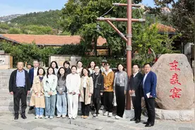 青岛农品主流媒体调研行走进崂山区：“网红民宿村”激活乡村振兴新引擎图片