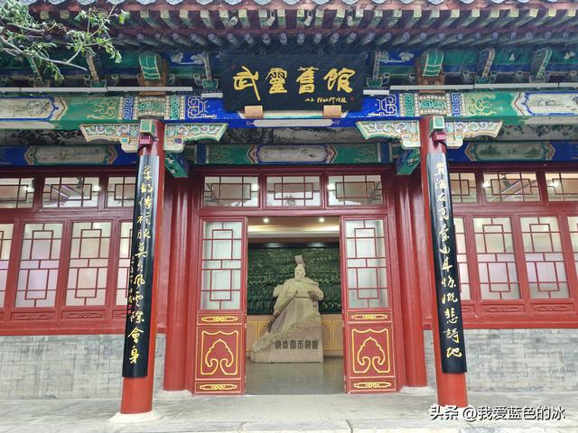 邯郸丛台公园最大的亮点就是里面的一座造型奇特的城堡